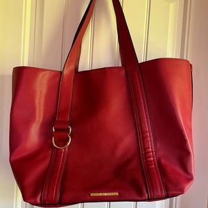 Steve Madden Bucket Tote Bag/Purse. Like new condition used once! Beautiful red!
